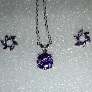 Beautiful Purple CZ Solitaire Necklace and Wreath Earrings Set
